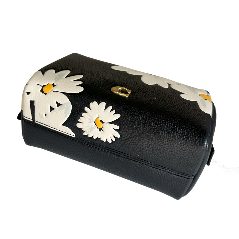 楽天市場】COACH コーチ Floral Printed Leather Essential Cosmetic