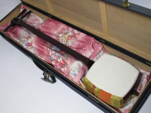 津波三味線店 本蛇皮 三線 | 骨董品買取・和楽器買取 五宝堂