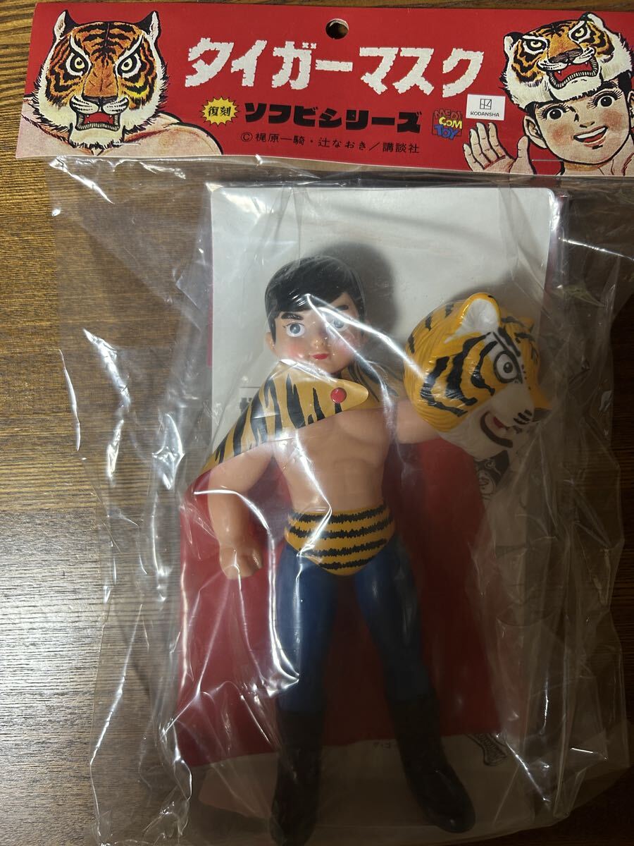 Yahoo!オークション -「タイガーマスク ソフビ メディコム」の落札相場