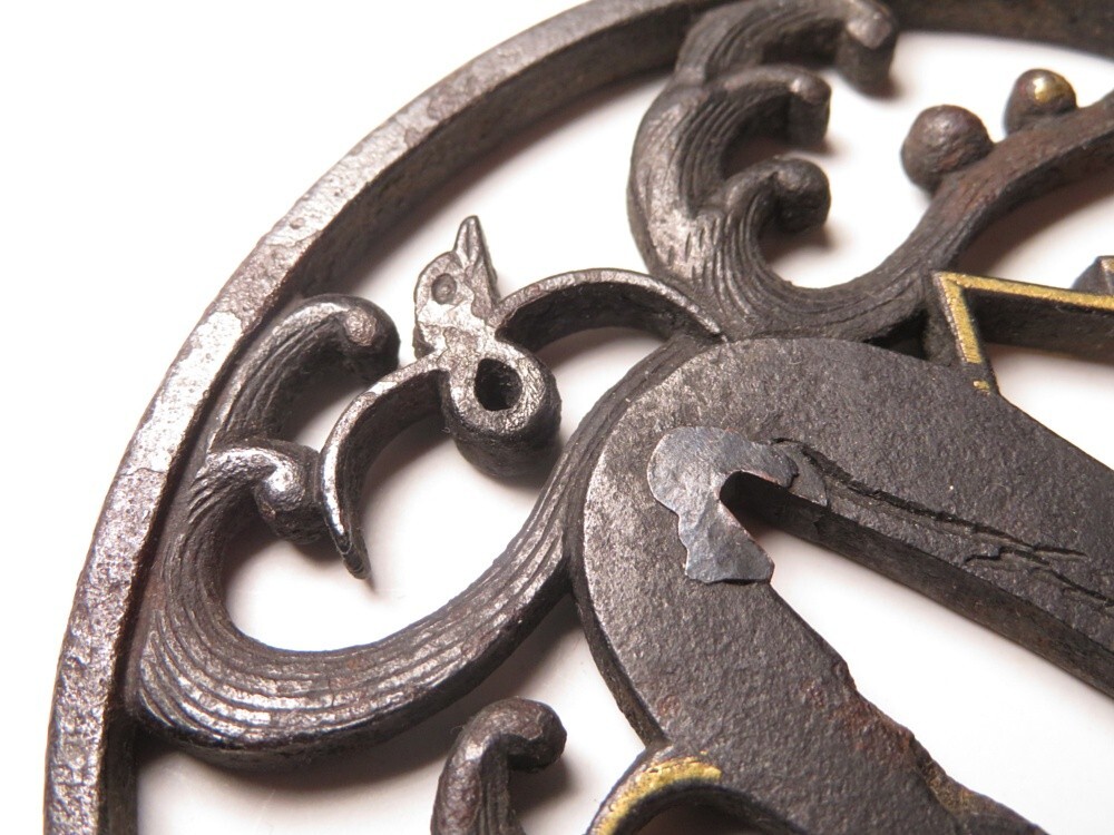 古い鉄地の鍔 在銘 國廣 骨董 時代物(鍔、刀装具)｜売買され