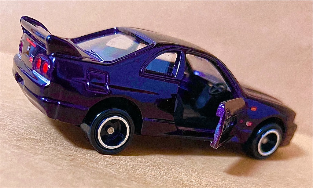 トミカ SKYLINE誕生50周年記念後期 SKYLINE GT-R / BCNR33 - usunonoo