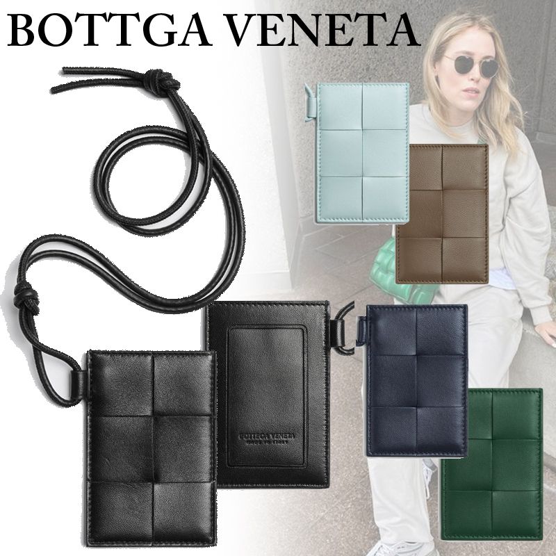 国内直営**BOTTEGA VENETA** カセット バッジホルダー IDケース