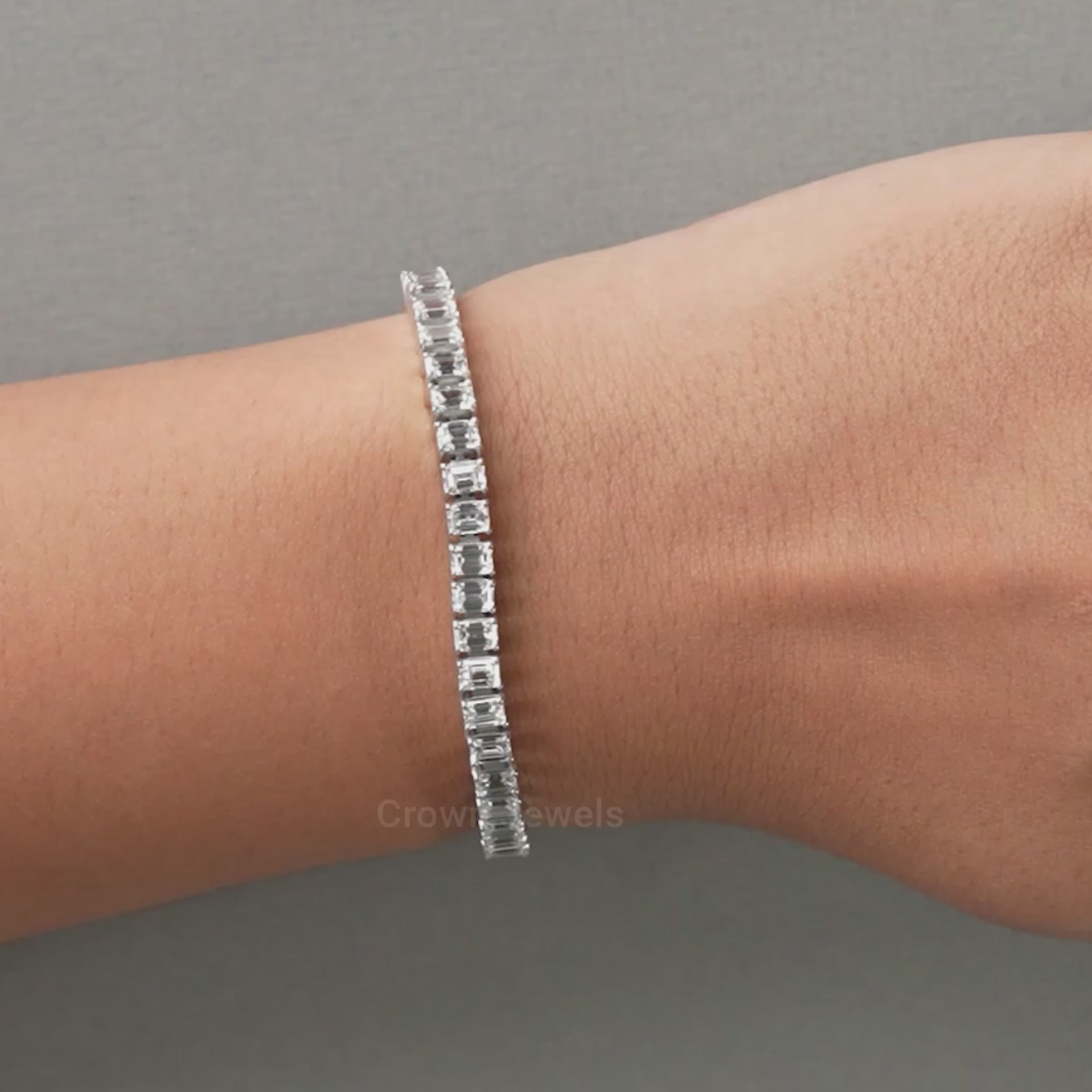 エメラルドカットダイヤモンドテニスブレスレット – Crownjewels