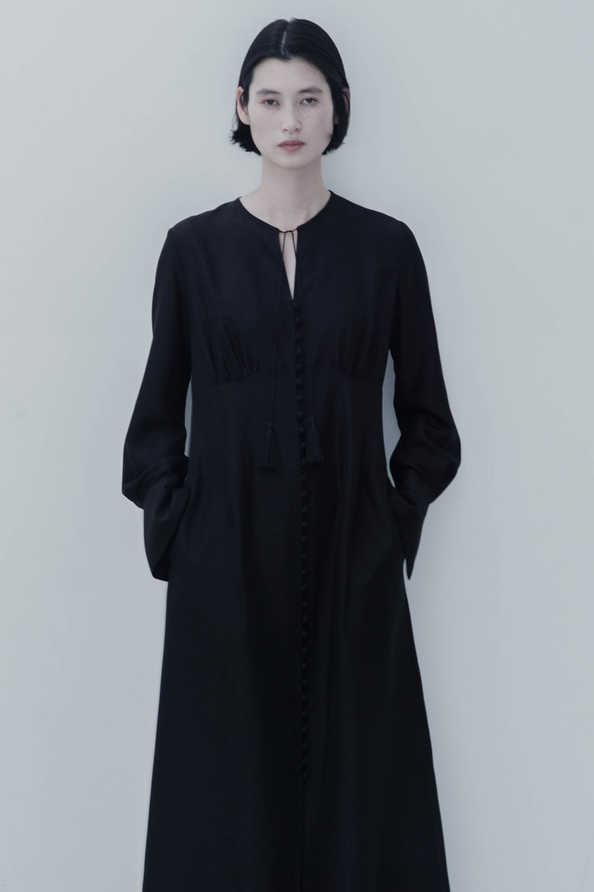 マメ クロゴウチ ベーシックス2025年春夏コレクション発売 シルクと