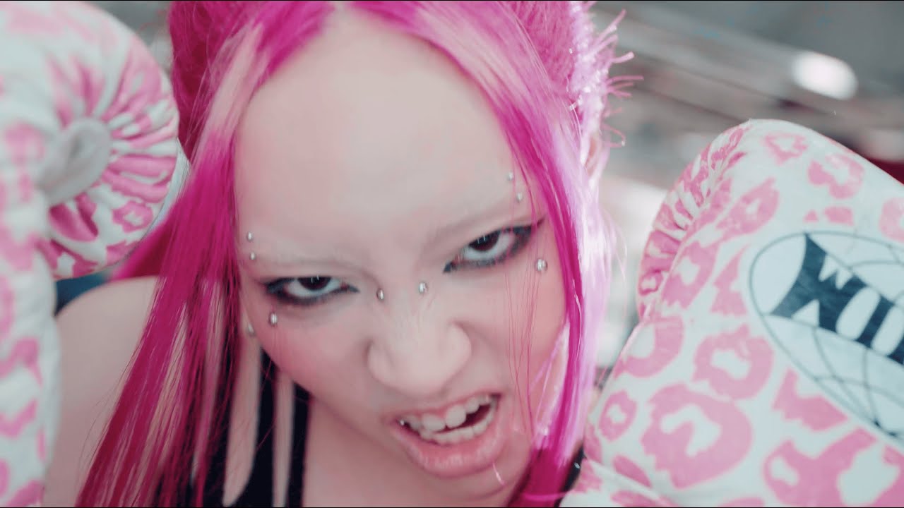 ちゃんみな - WORK HARD (Official Music Video) - YouTube