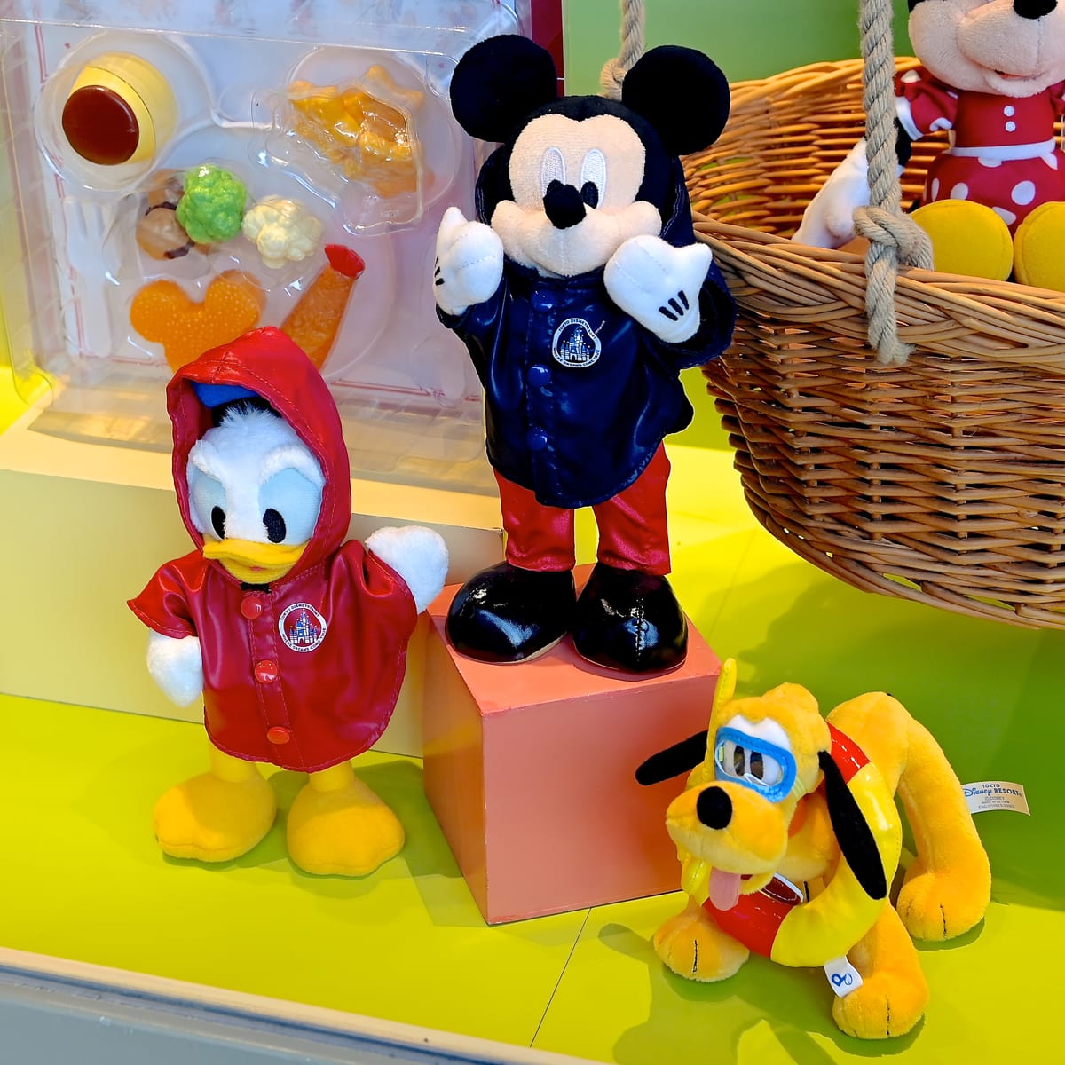 レインポンチョ2種登場！東京ディズニーランド ポージープラッシー
