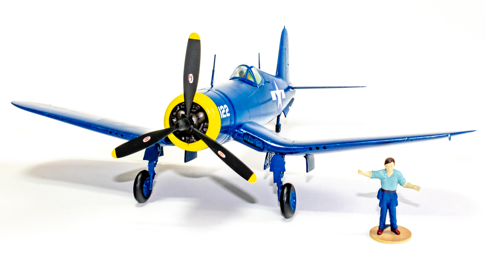 零戦以外の飛行機に初挑戦！／アリイ 1/48 コルセア | nippper