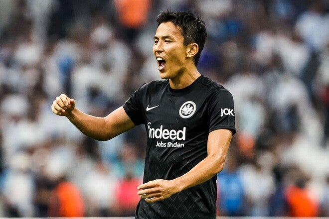 長谷部誠、39歳の渾身ガッツポーズ！ クラブ公式も「情熱は若手以上