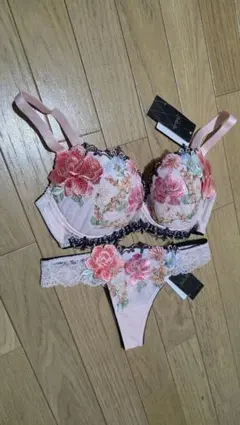 2026年最新】サルート93の人気アイテム - メルカリ