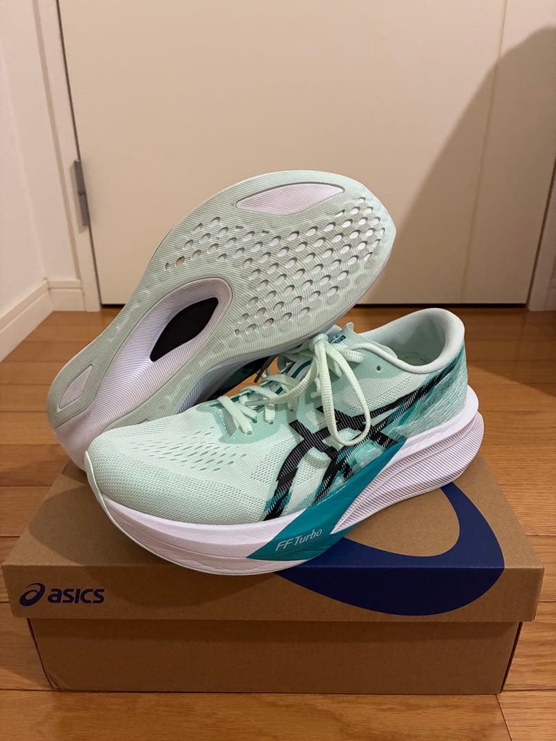 アシックス マジック スピード 4 25.5cm