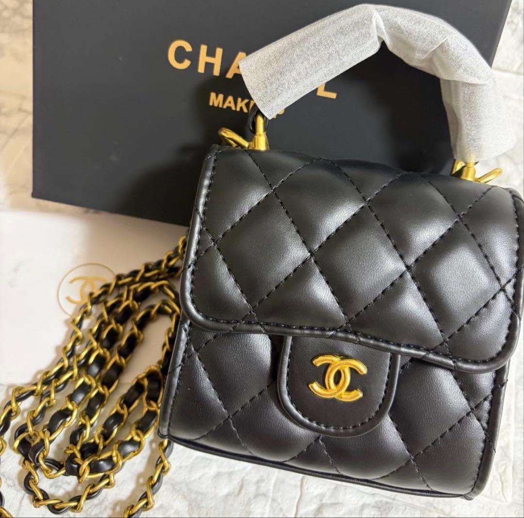 CHANEL MAKEUP ショルダーバッグ ポーチ チェーン キルティング