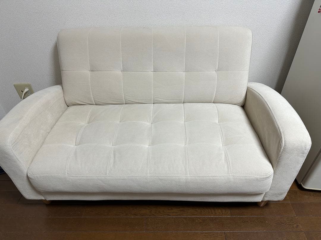 ホワイト ファブリック 二人掛けソファ【直接引き取り歓迎】