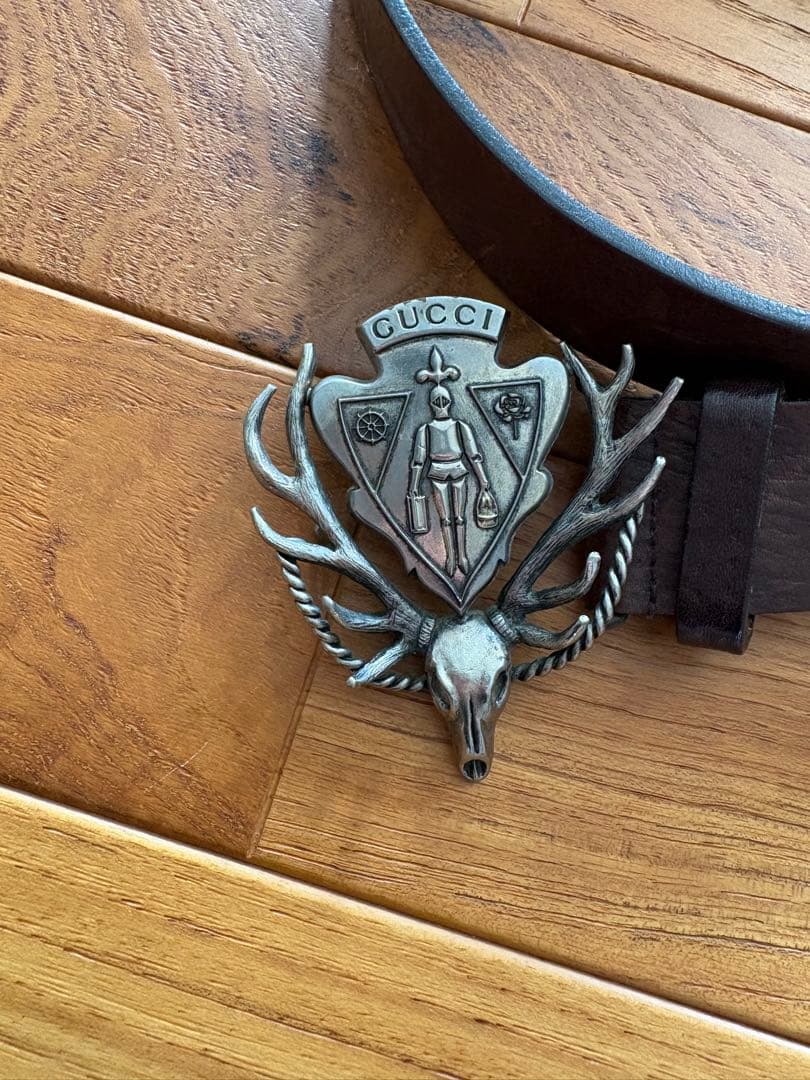 GUCCI グッチ　ディアクレスト　バックル大きめ　ブラウン