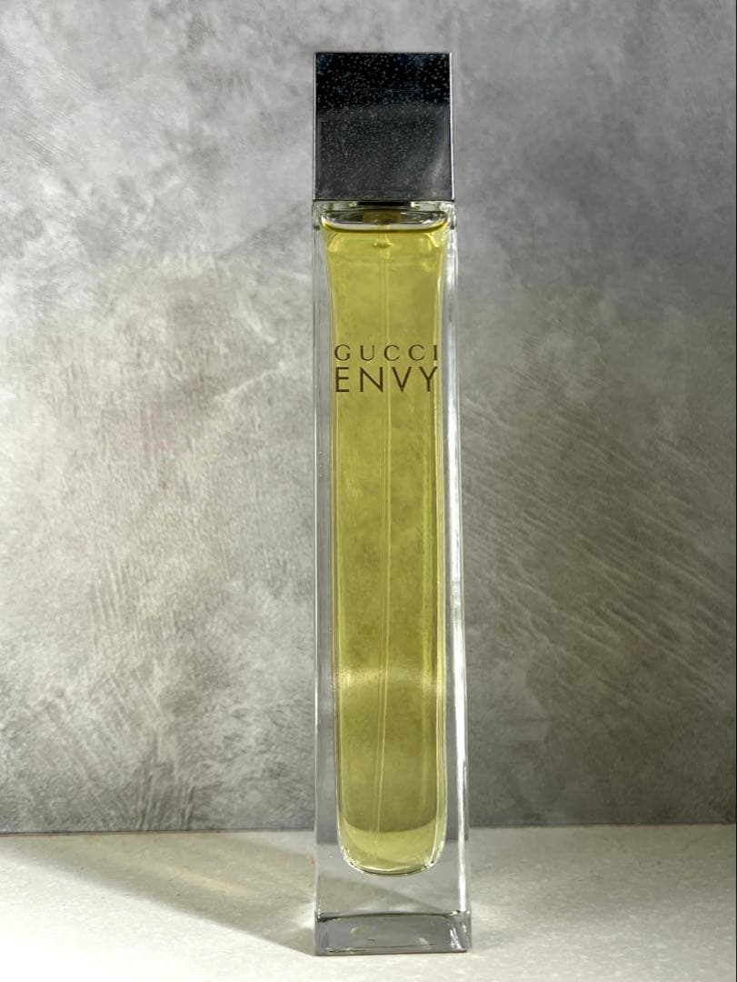 箱無し GUCCI ENVY エンヴィ EDT 50ml 廃盤 香水 残量多め