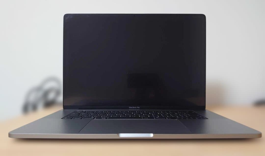 極上/充放電124回MacBook Pro 16 i9/32GB/SSD 2TB