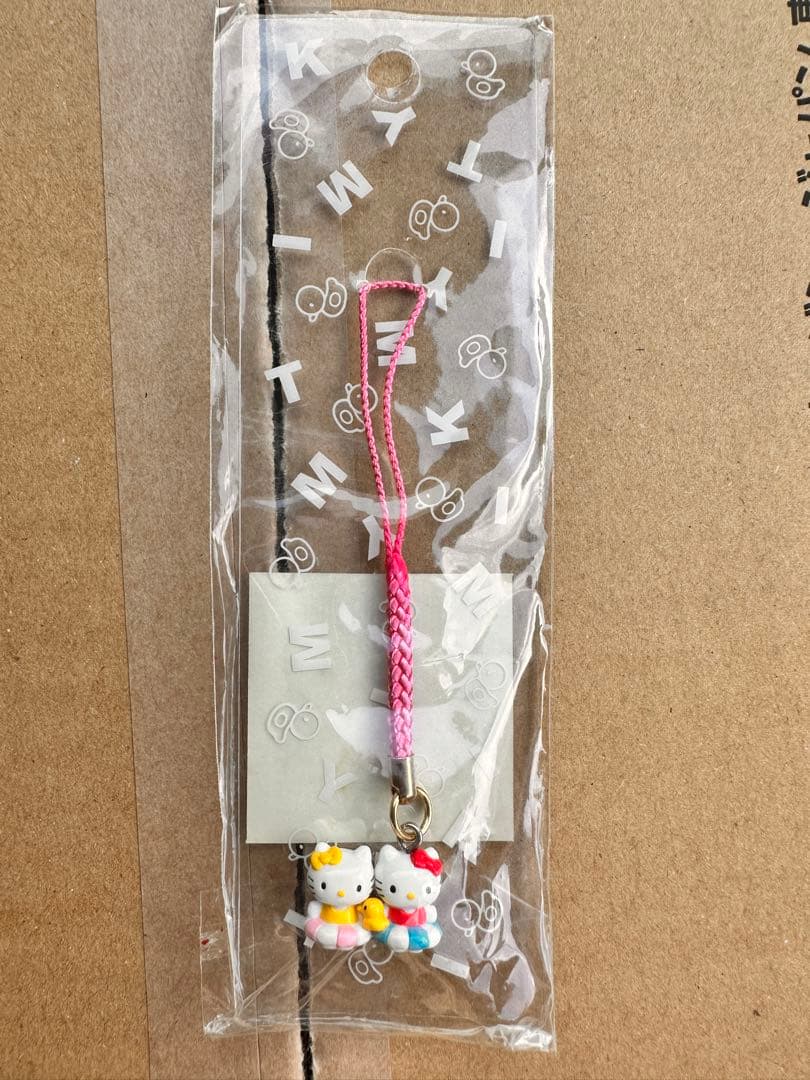 ハローキティ 根付 ストラップ　キティ&ミミイ　vivitix うきわ　浮き輪