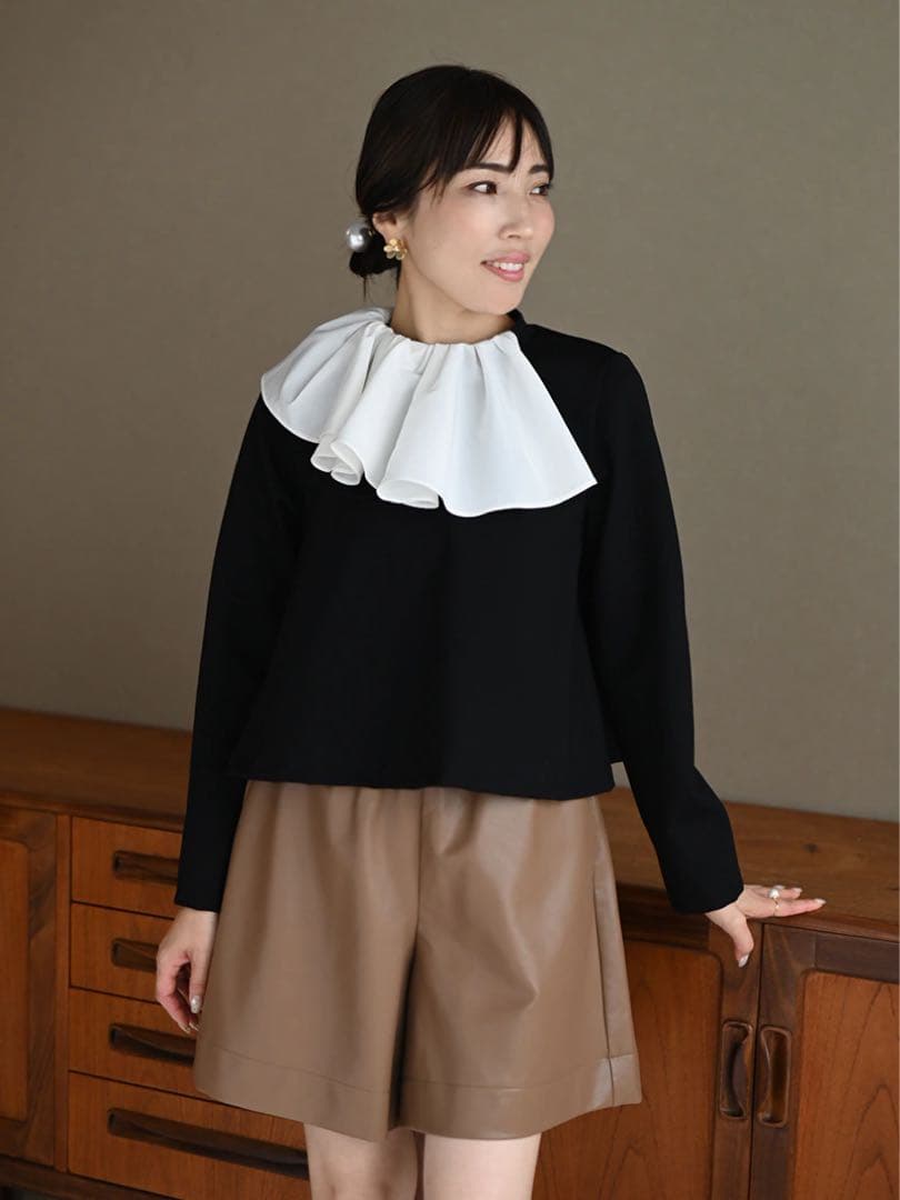 トレフル　2wayフリルトップス