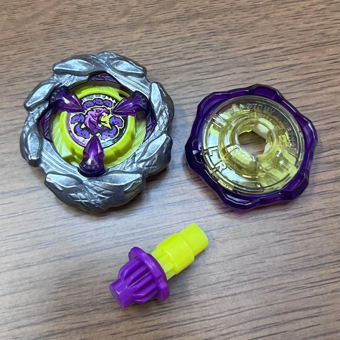 【限定新品】オロチクラスタ6-60LF ベイブレードX た5