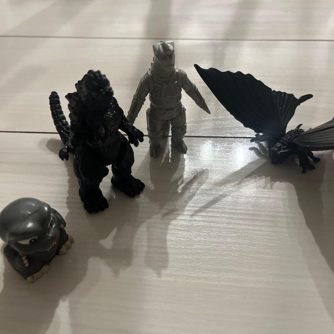 ゴジラ　メカゴジラ　バトラ　ミニラ　フィギュア　ガチャポン　当時物