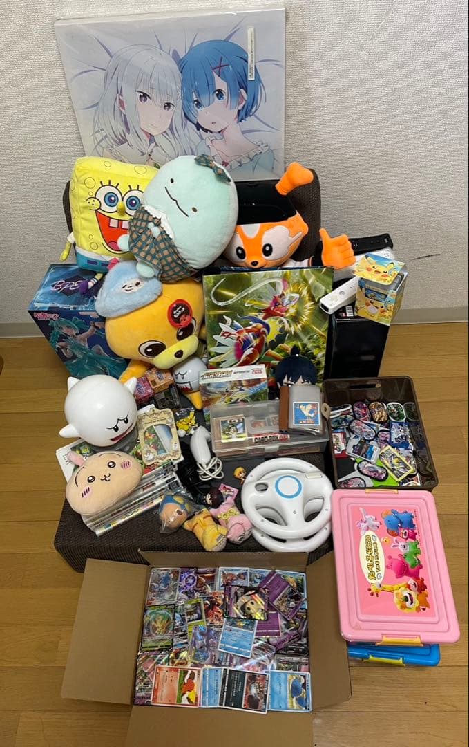 ゲーム機　カード　ぬいぐるみ　ポケモン　グッズ　など　まとめ売り ピカチュウと『ポケカ』を一緒に飾れる！ 可愛い“ぬいぐるみ”が7月18日