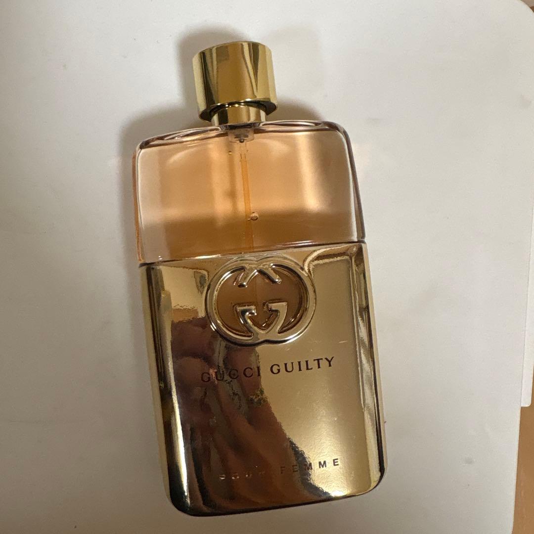 GUCCI Guilty Pour Femme 香水