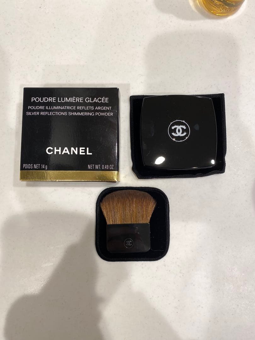 シャネル プードゥル ルミエール グラッセ