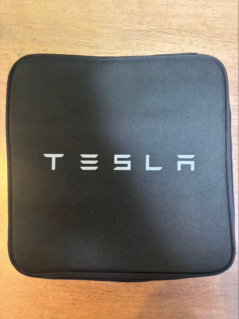 TESLA 充電ケーブル 収納ケース モバイルコネクター