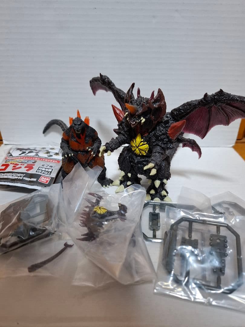 ガシャポンHGX ゴジラ7種セット