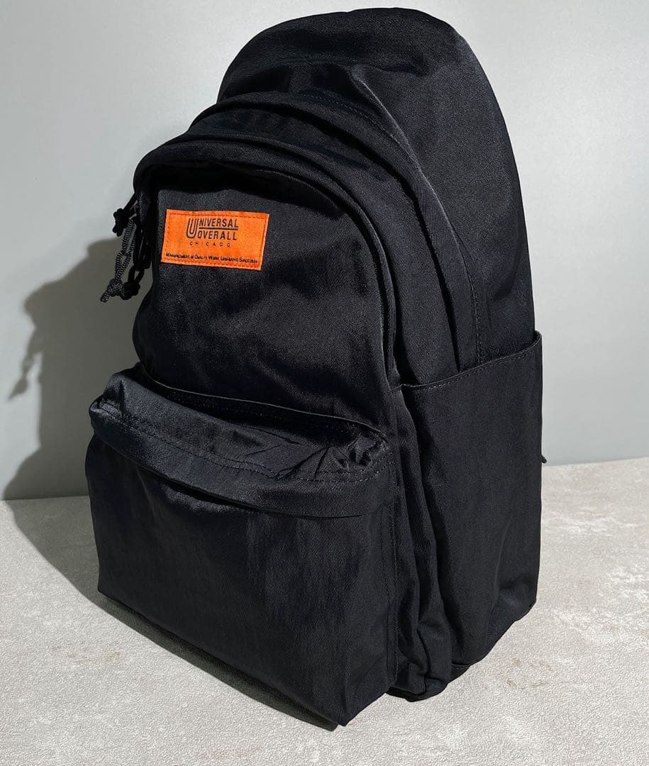UNIVERSAL OVERALL スラントデイパック　機能性抜群！