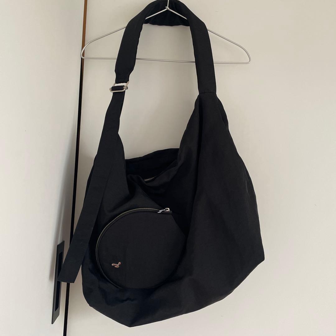 HIDAKA メッセンジャーバッグ　black