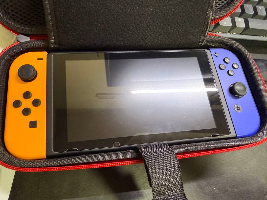 【美品】Nintendo Switch 本体セット（ケース・純正充電器付） Nintendo Switch すぐに遊べるセット 純正アダプタ・ドック付き