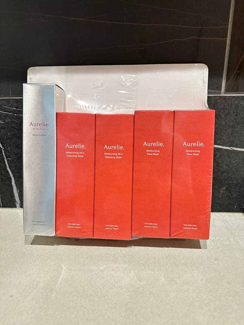 【新品未開封】総額19,360円Aurelie.クレンジング•洗顔•ローション