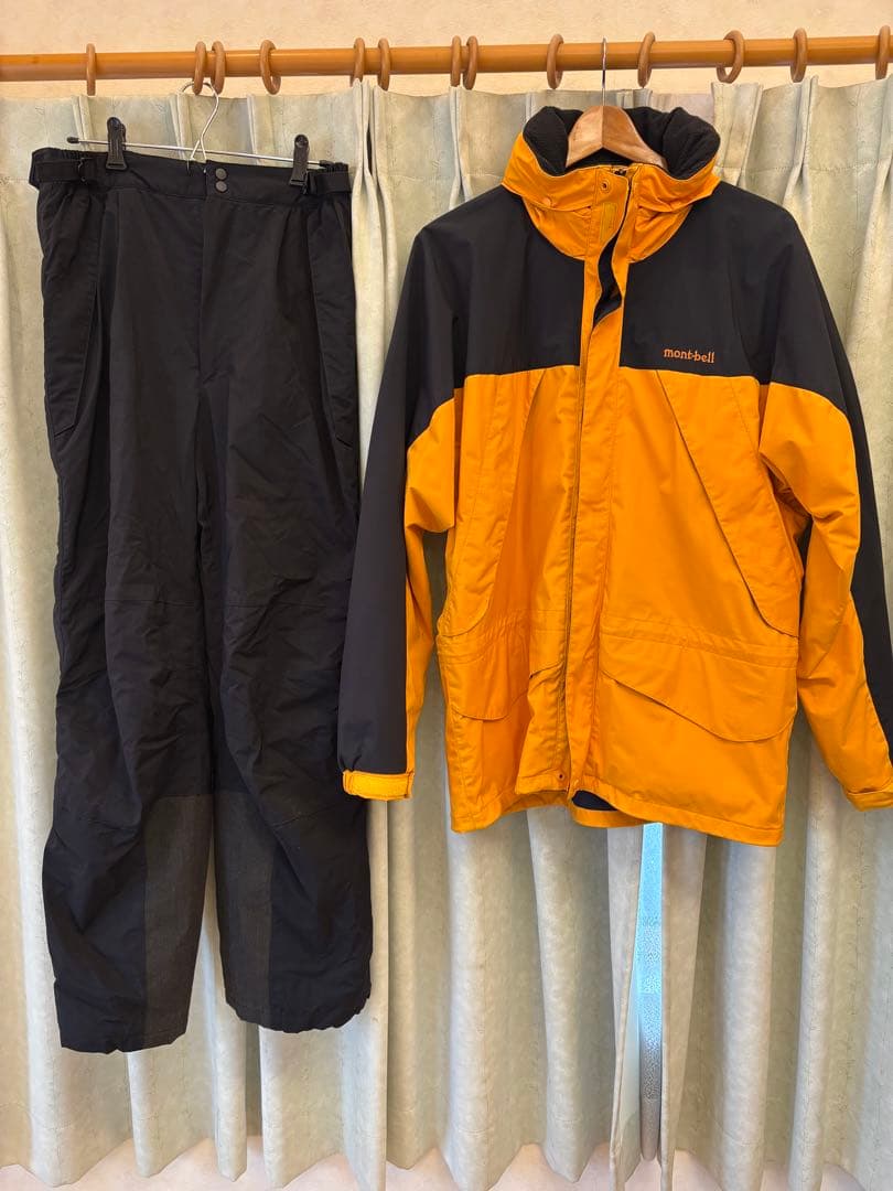 12/30までmont-bell スキー・スノボウェアLサイズ 上下セット