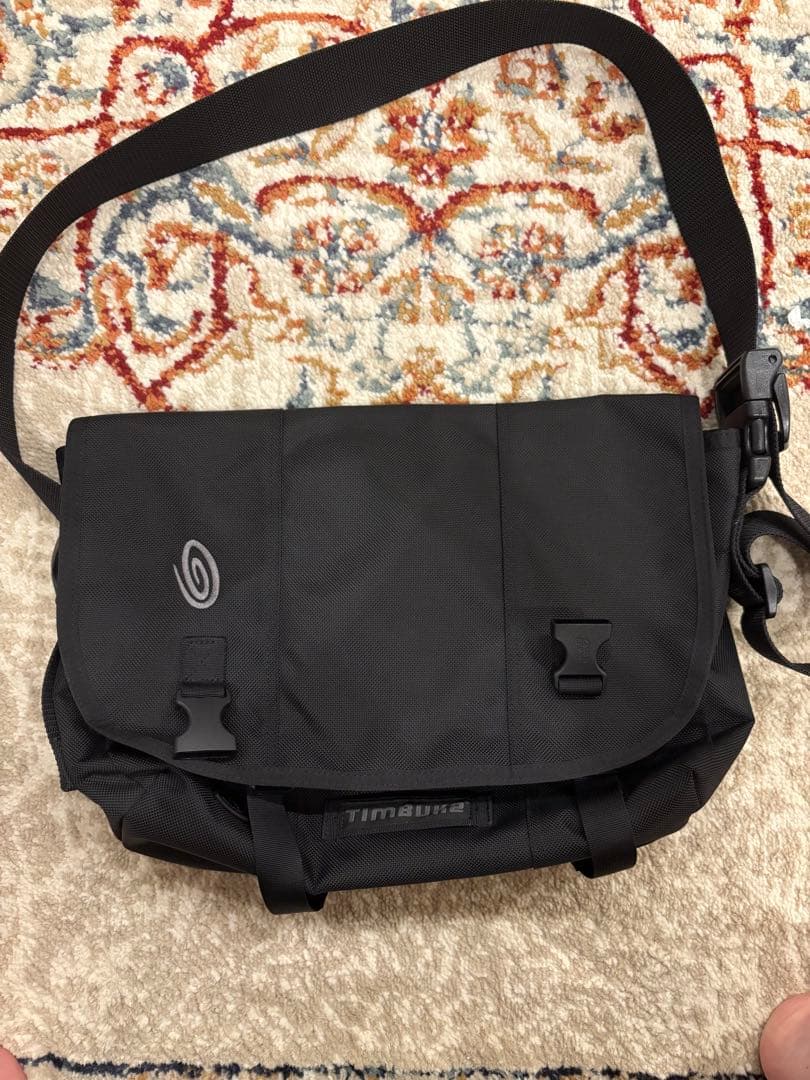 バッグ timbuk2 classic messenger bag s black Timbuk2 Classic Messenger Bag | Lifetime Warranty