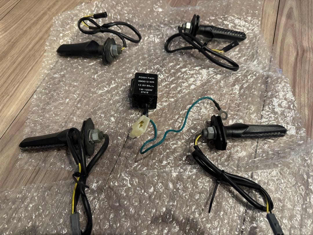 Z1000 2014年 シーケンシャルウィンカー 4個セット 即取付可能 Z1000 (水冷)/カワサキの新車・中古バイクを探すなら｜ウェビック