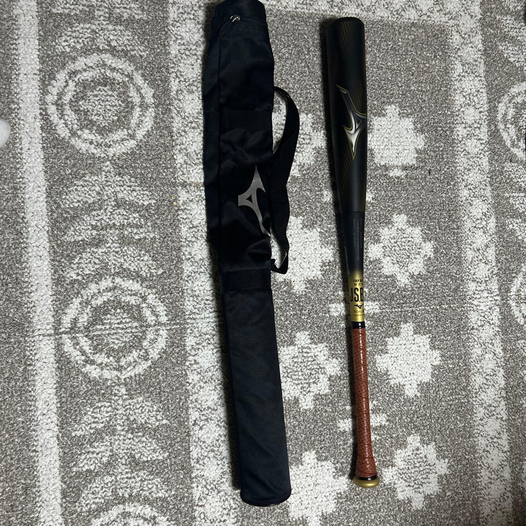 バット BEYOND MAX LEGACY 83cm 710g