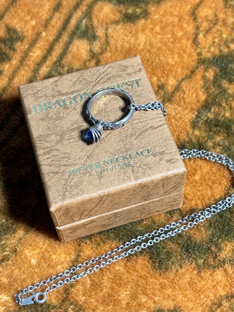 ドラゴンクエスト祈りの指輪シルバーネックレス いのりのゆびわ SQUARE ENIX - 美品 ドラゴンクエスト いのりのゆびわ シルバー