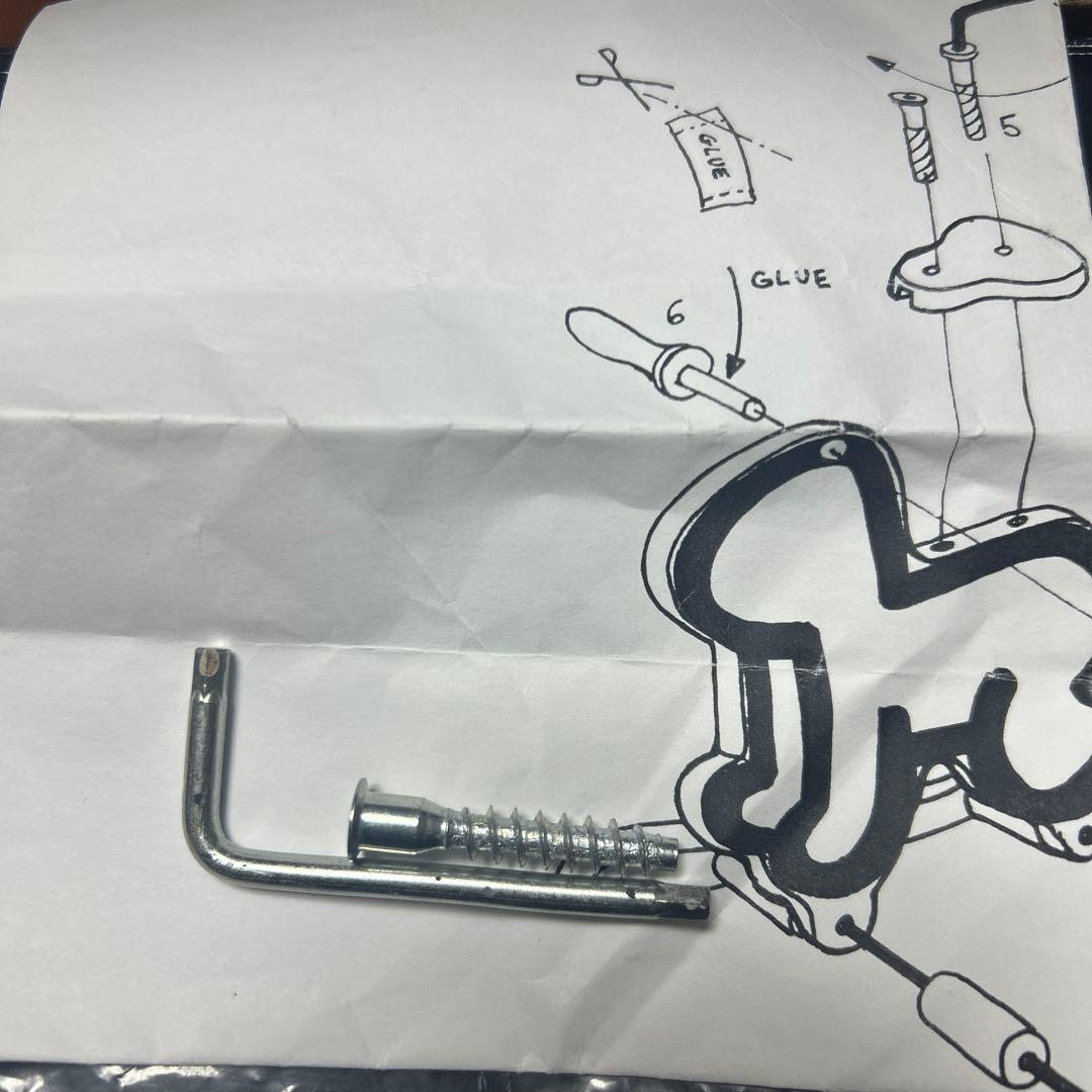 キース・ヘリング 木馬 赤×白 ホワイト ロッキング - メルカリ