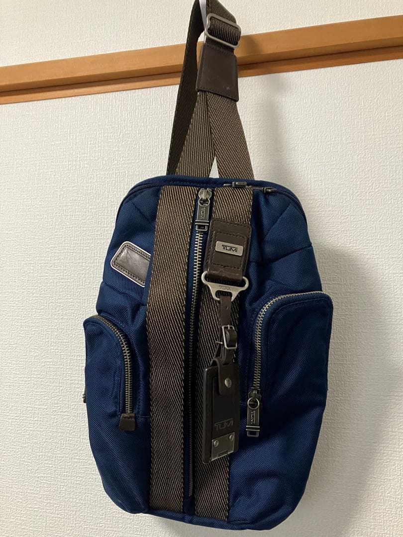 TUMI トゥミ ボディバッグ スリングバッグ ネイビー 【22318BTH】 TUMI（トゥミ） セール 正規品5年保証 ボディバッグ メンズ 小さめ