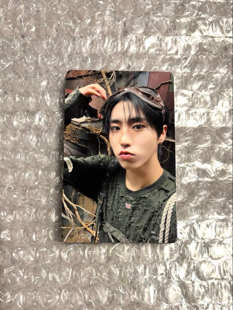 StrayKids スキズ ハン GIANT ソニミュ FC購入特典 トレカ Stray Kids、JAPAN 2nd Album『GIANT』店舗別購入特典の絵柄が解禁