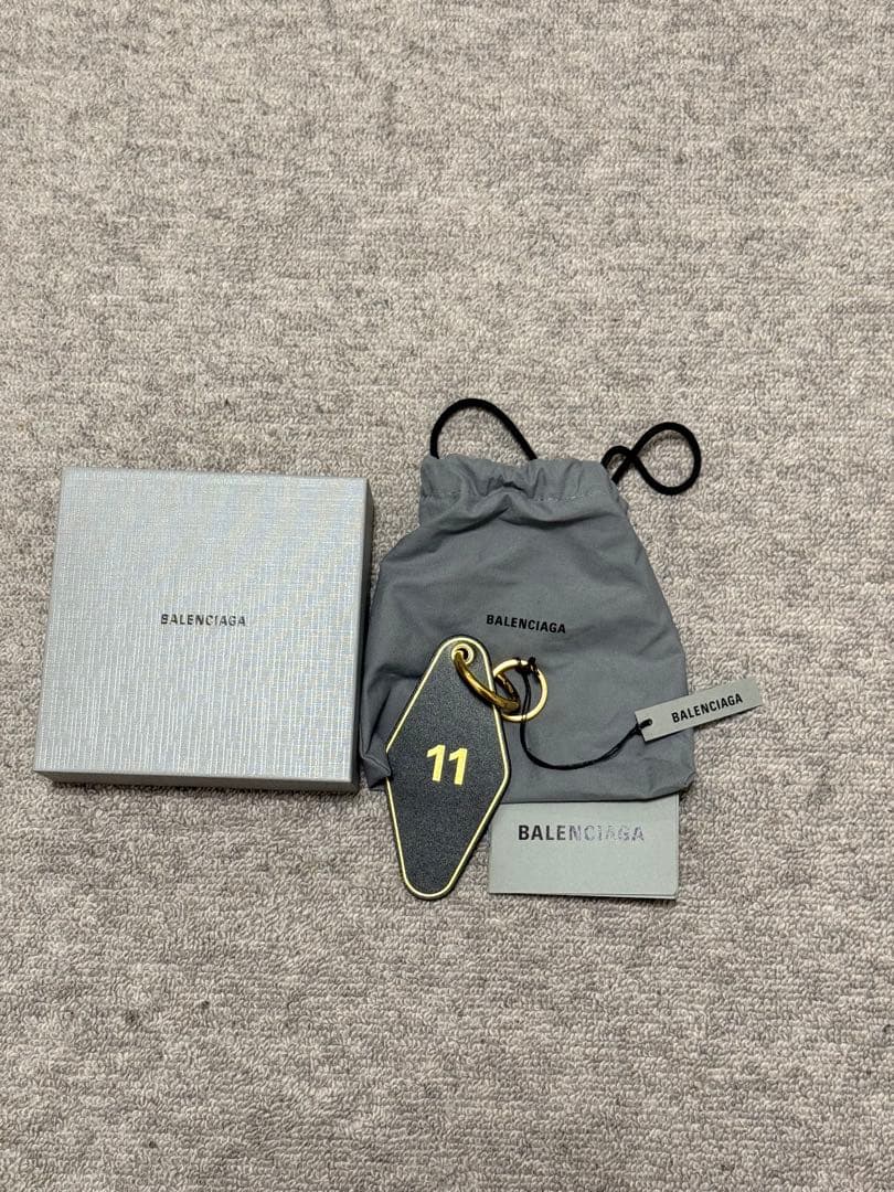 激レア　正規品　バレンシアガ　Beijing開店記念　キーリング