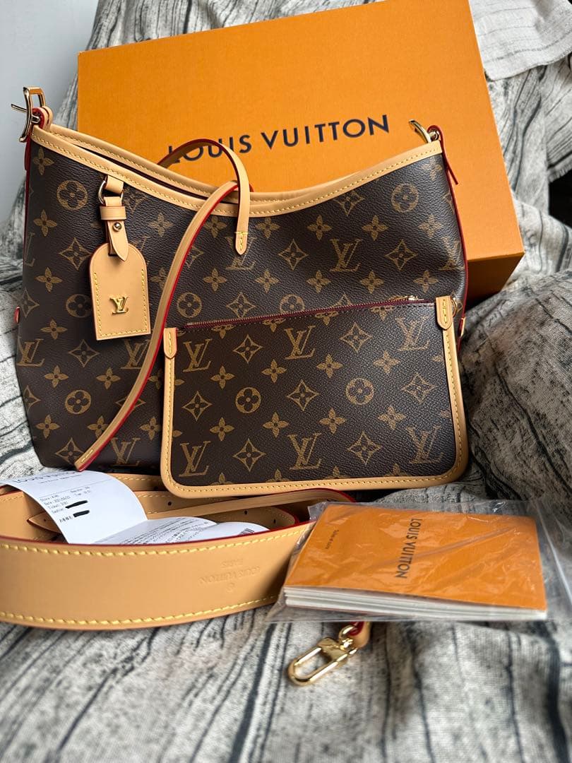 ショルダーバッグ 中型 ブラウン