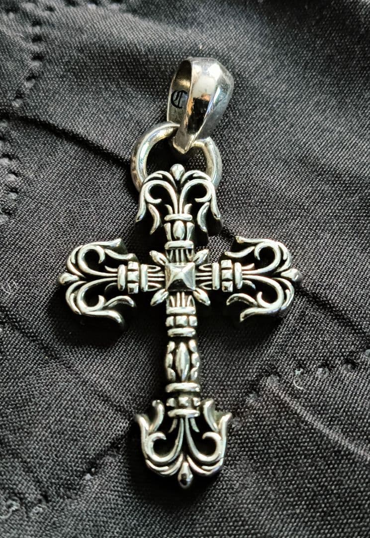 フィリグリークロスペンダント