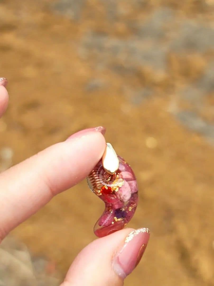 理想の美貌を手に入れ人生の成功へ導く勾玉オルゴネックレス