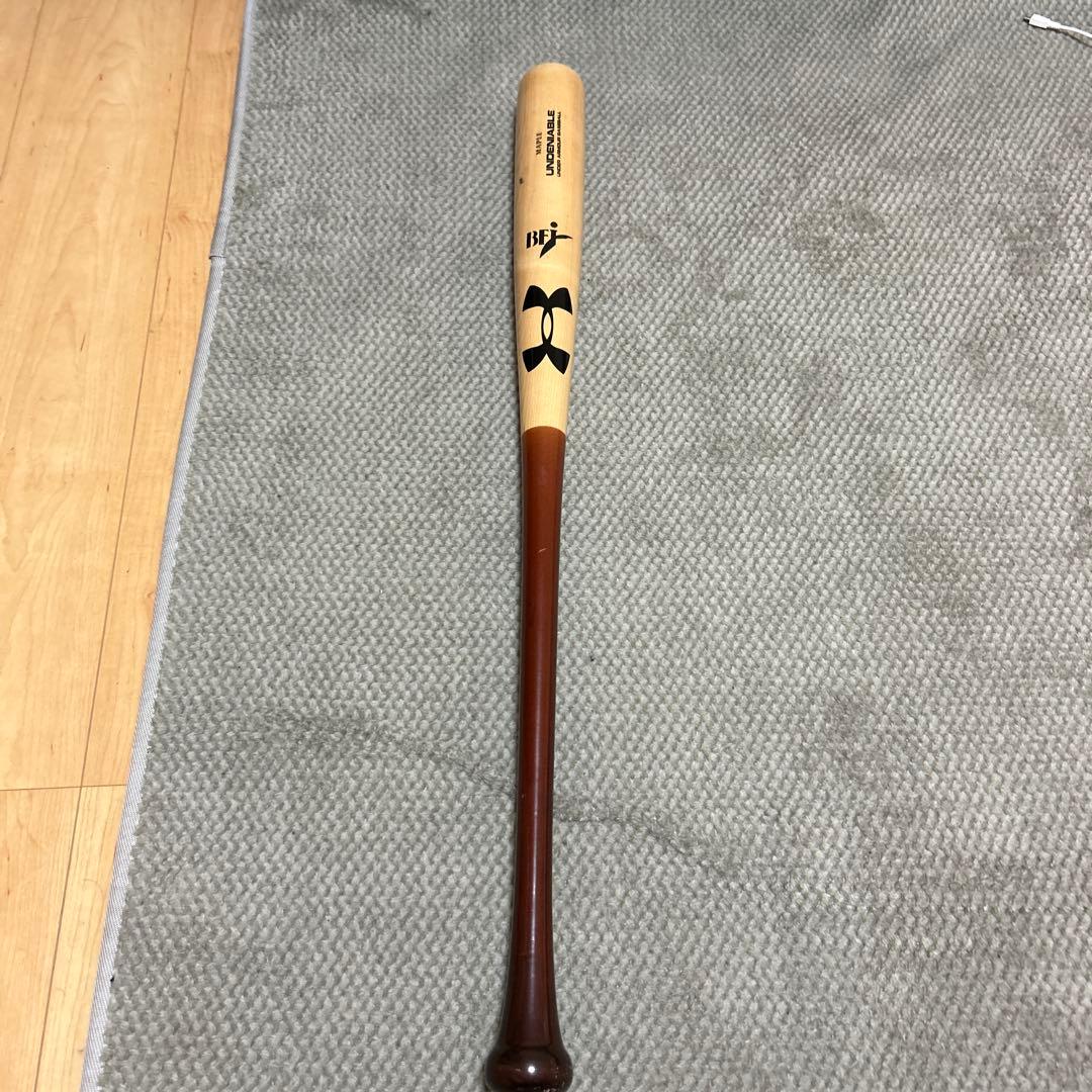 アンダーアーマー　硬式木製バット　メイプル　松田型