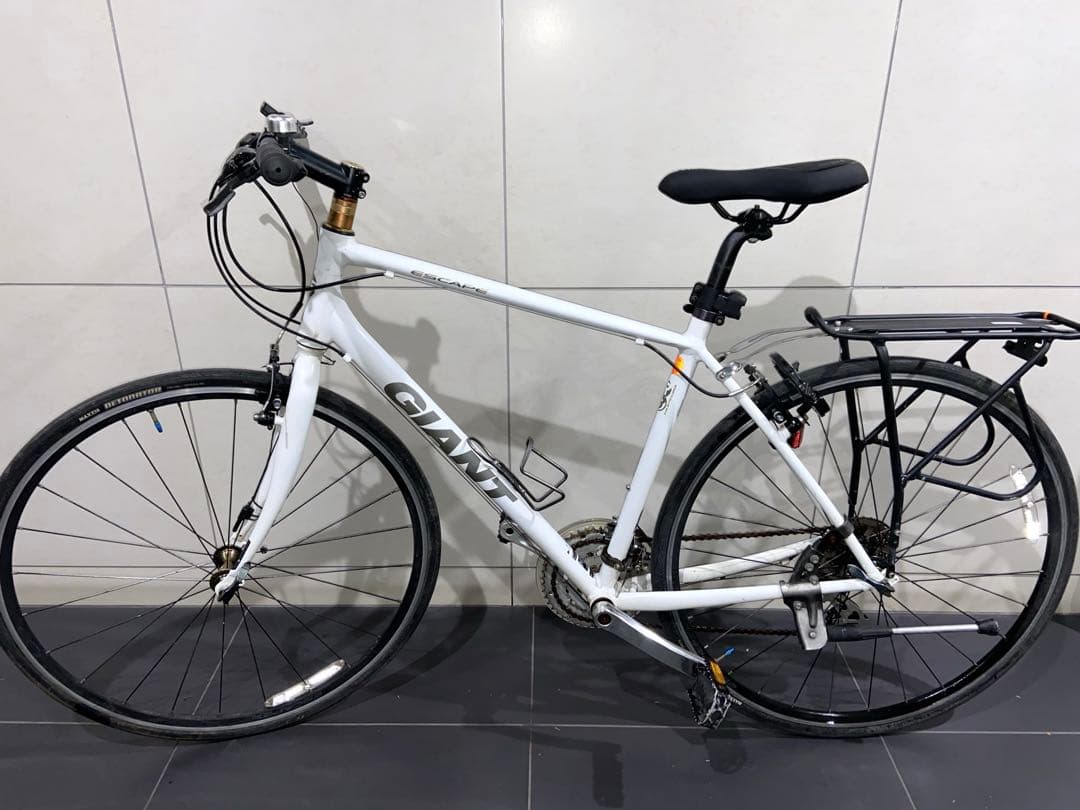 GIANT escape R3クロスバイク　ジャイアント　エスケープrx3自転車