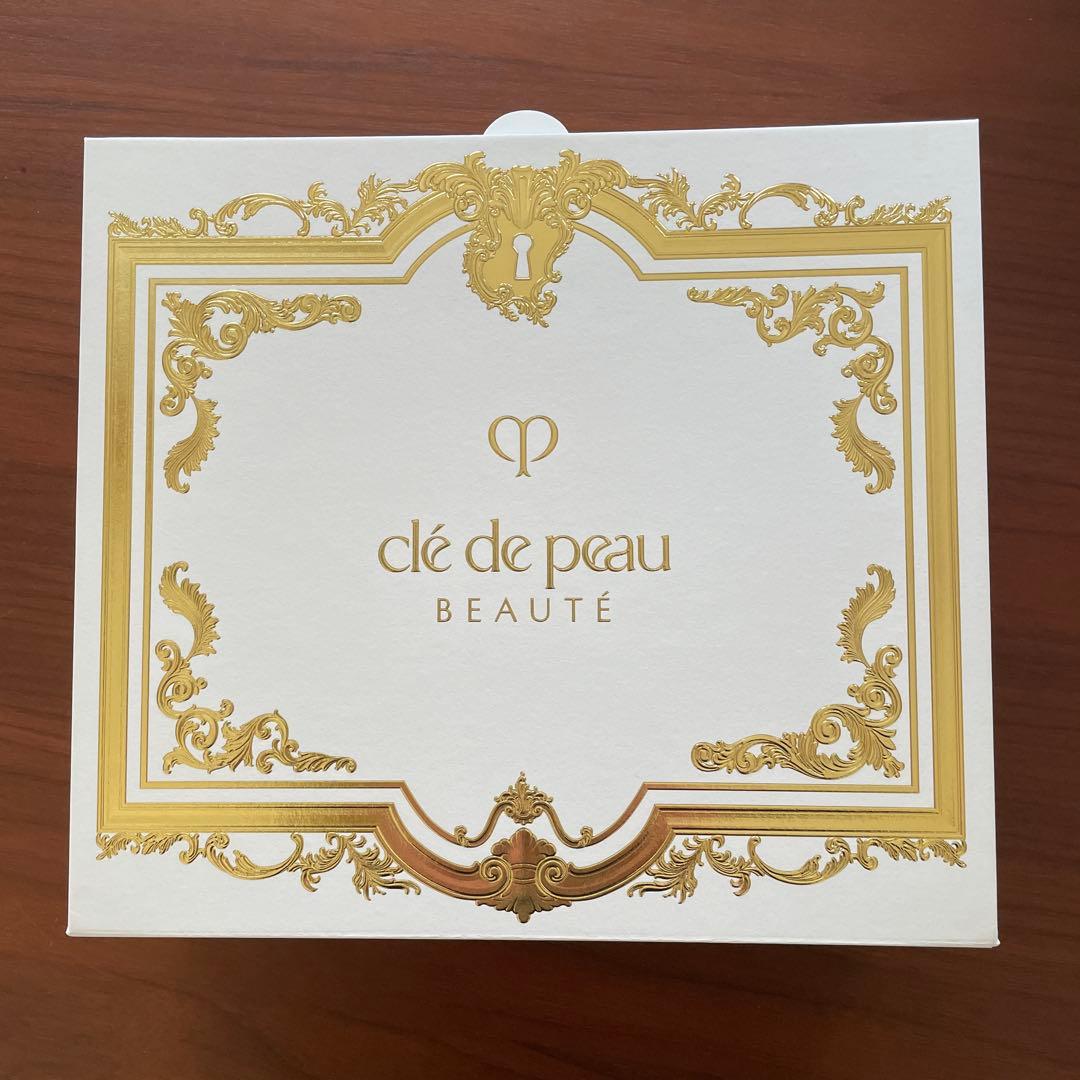 クレドポーボーテラディアンスギフト2024　コフレラディユースティルロココI クレドポーボーテラディアンスギフト2024 コフレラディユースティル