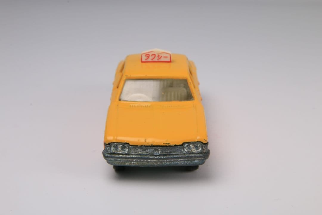トミカNo.28 クラウンタクシー 当時物