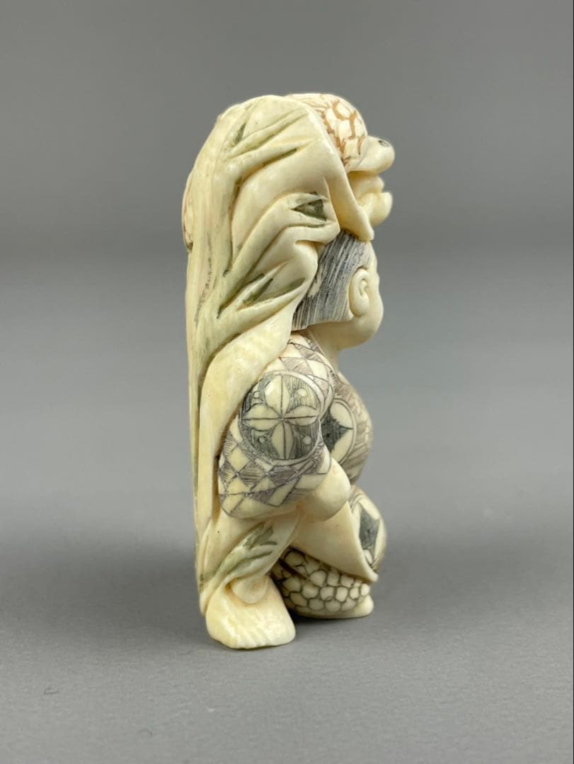 時代根付 極上細密彫り白材 マンモス牙製 作家物 中国美術 天然素材