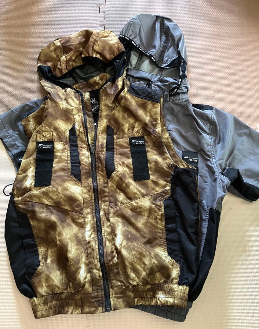 (値下げ)空調服2枚　充電器&ファン付